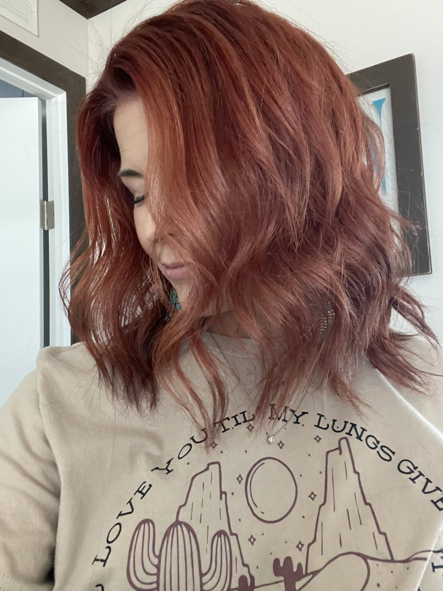 JohnsonLinzy's tweet image. And here we go again