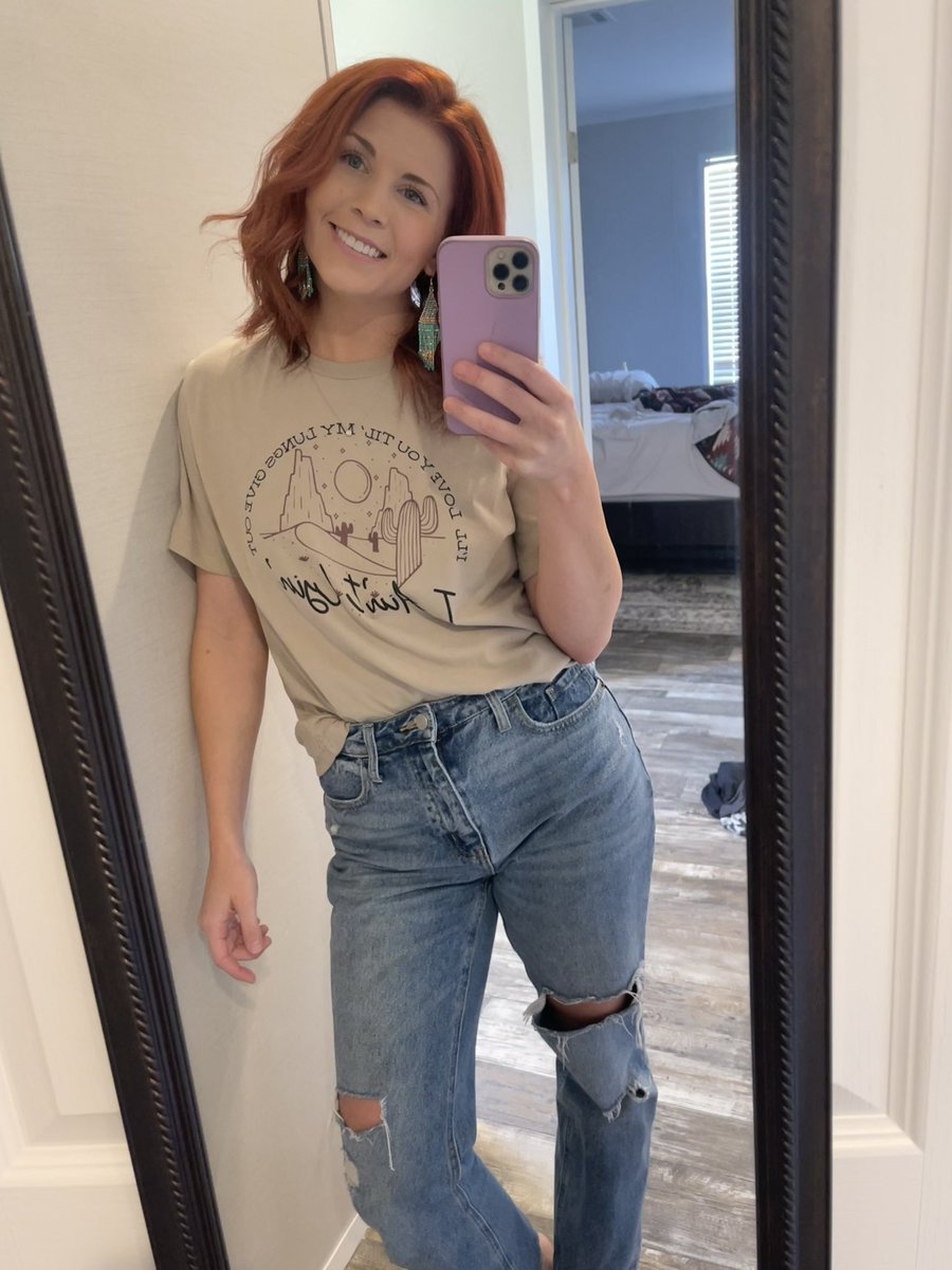 JohnsonLinzy's tweet image. And here we go again