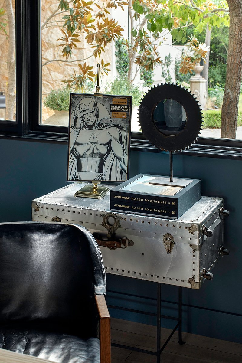 LindseyColhoun's tweet image. We won’t be hiding these treasures in the chest.

📸 @public311design

#lindseycolhoundesign #lcd #lcdesign #lindseycolhoun #interiordesign #office #marvel #mancave