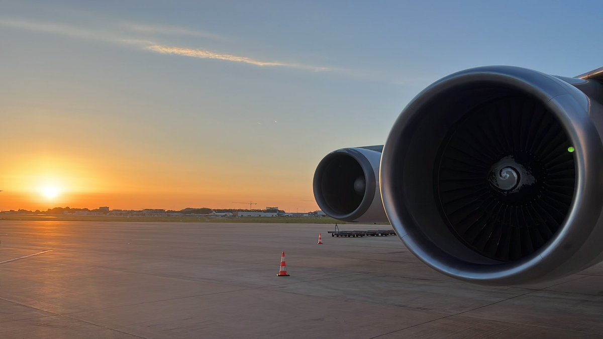 El Aeronauta ✈️ tweet media