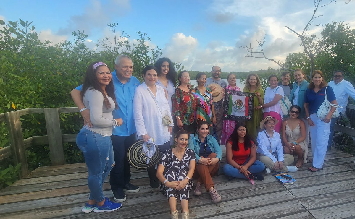 GermanBlancoA's tweet photo. (3) ISLA SAN ANDRÉS

Recorrimos entre Congresistas y Autoridades de la CAR CORALINA el Parque Nacional Manglares de Old Point.

Escenario de conservación de especies en la Reserva natural de biosfera.

Juev 10 Agt 👇 https://t.co/G41OuUyWzA