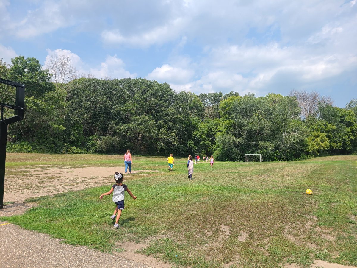 Anna Dutke tweet media