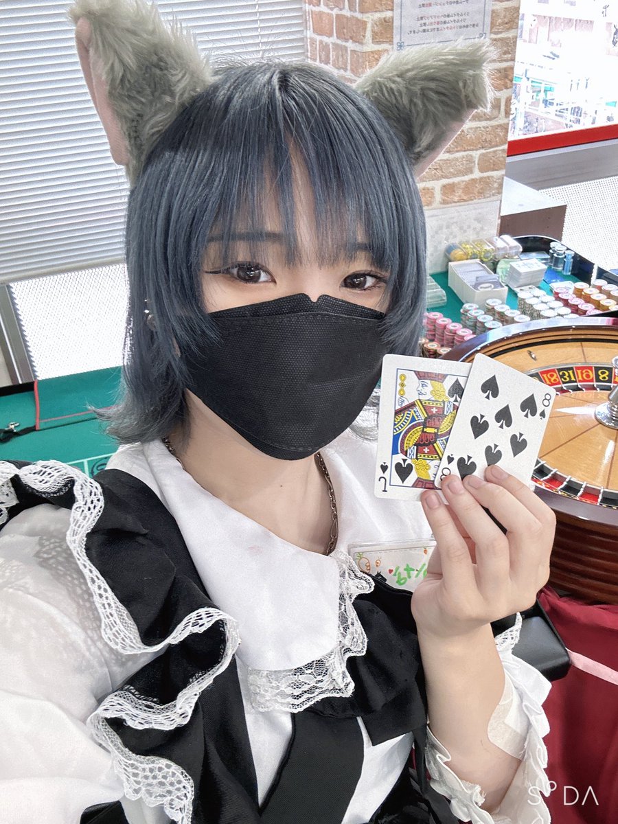 mc_jupiter's tweet photo. おはようございます🐴
かなです🐴
髪だいぶ伸びたんだ💇‍♀️

本日は1日リングデーです‼️
ぜひ遊びに来てください🙌

今月18日(金)、19日(土)、
20日(日)は
ディーラー服イベントです🤵‍♀️❣️
お楽しみに‼️

そして26日は
ファイナルトーナメントに
なります‼️‼️❤️‍🔥
詳細はメイドさんたちに
お尋ねください✋💬

それでは本日もご帰宅お待ちしております🏠
#コンカフェ
#カジノ
#ポーカー
#テキサスホールデム
#大阪日本橋