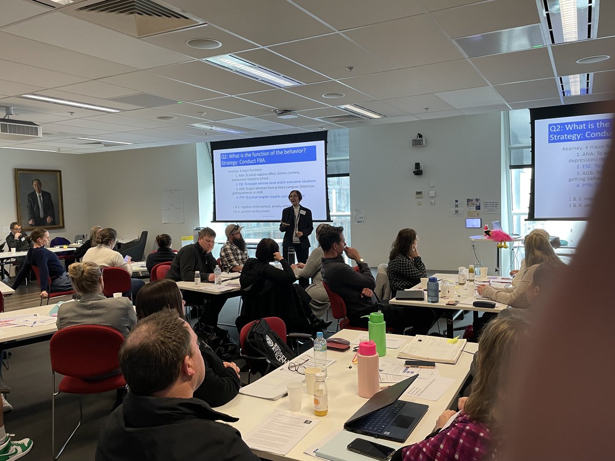 Focus on @VicGovDE secondary schools today at our #MTSS for #school #attendance research project workshops with @PatriciaGraczyk. Such a great collaboration @EduMelb @DeakinSeed @hattdesigns @educ84equity @jon_quach @GlennMelvinPhD #mentalhealth