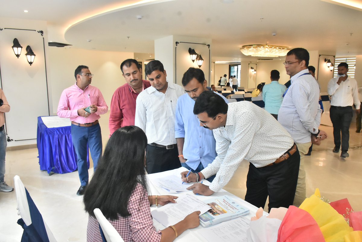 UNOPS_India's tweet photo. #stateralworkshop
Day 1: Introductions and Ice- breaking session with games and participatory approaches being facilitated by @UNOPS facilitators. @DenmarkinIndia @jaljeevan_ @upswsm @mahajan_vini @iamvikassheel @gssjodhpur @svane_freddy https://t.co/yVosRzNYDI