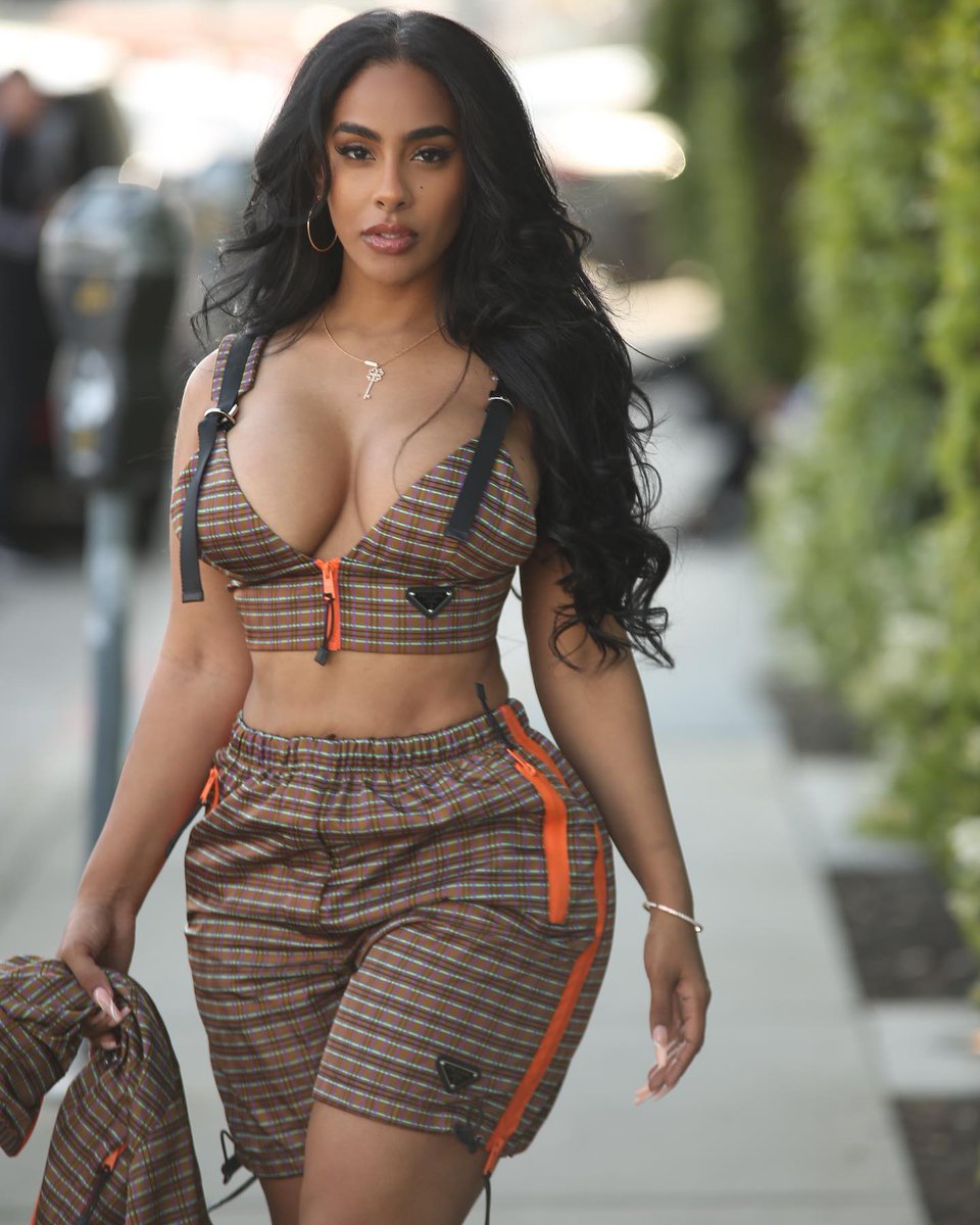 Ayisha Diaz\, image size:960x1200