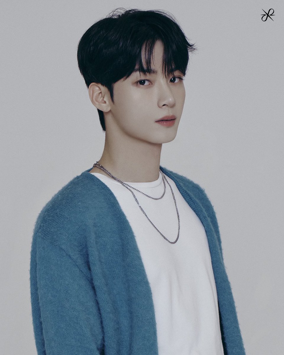 [📸]

OMEGA X (오메가엑스)
2023 NEW PROFILE

#재한 #JAEHAN
#휘찬 #HWICHAN
#세빈 #SEBIN
#한겸 #HANGYEOM

#OMEGA_X #오메가엑스