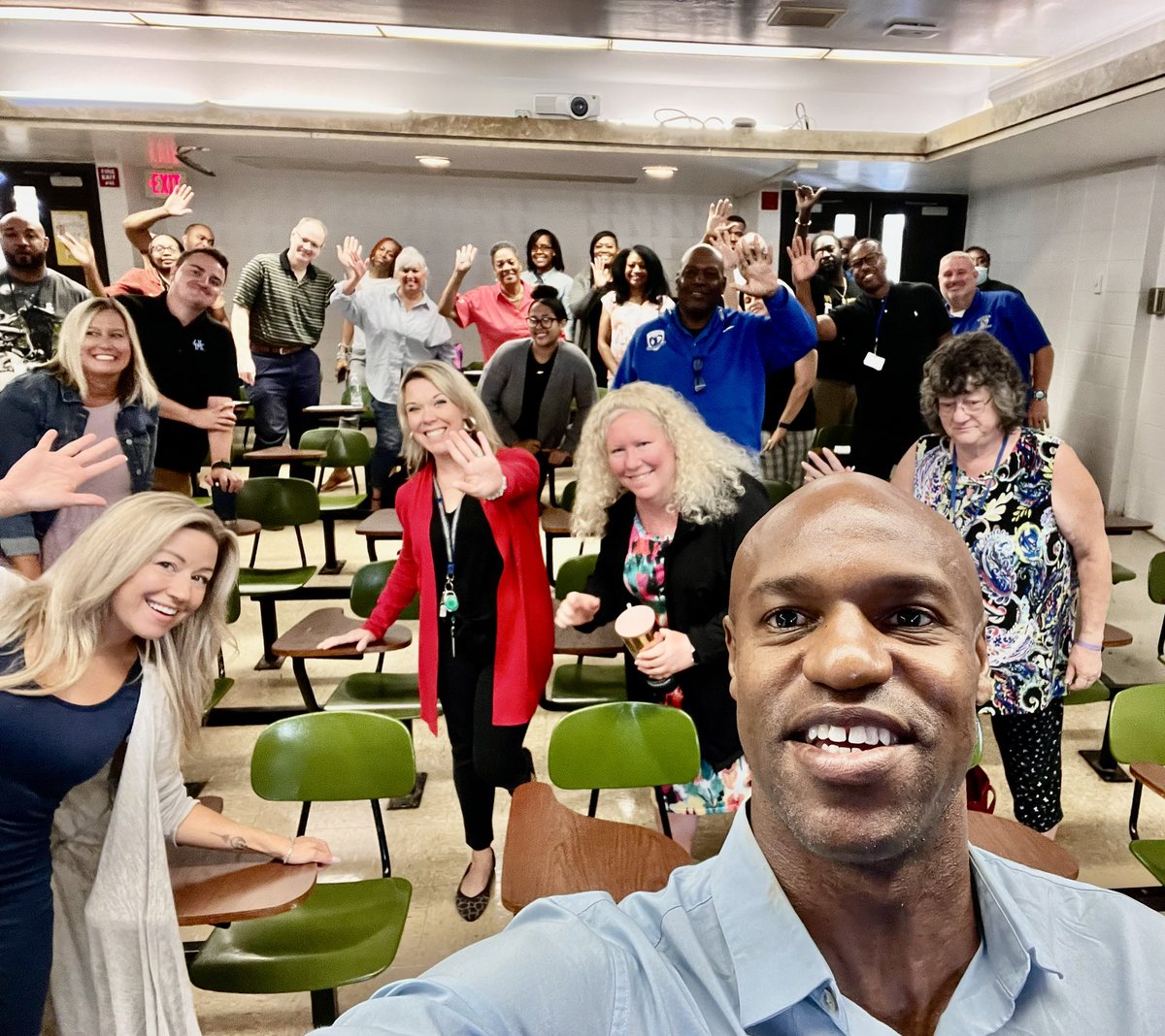 I enjoyed these teachers and administrators at Bloom Trail H. S. today during my PD session. Safe to say they enjoyed me too. 

Who doesn’t like learning more strategies to build relationships with students? 💪🏽💪🏽💪🏽🤩🤩🤩🤩
