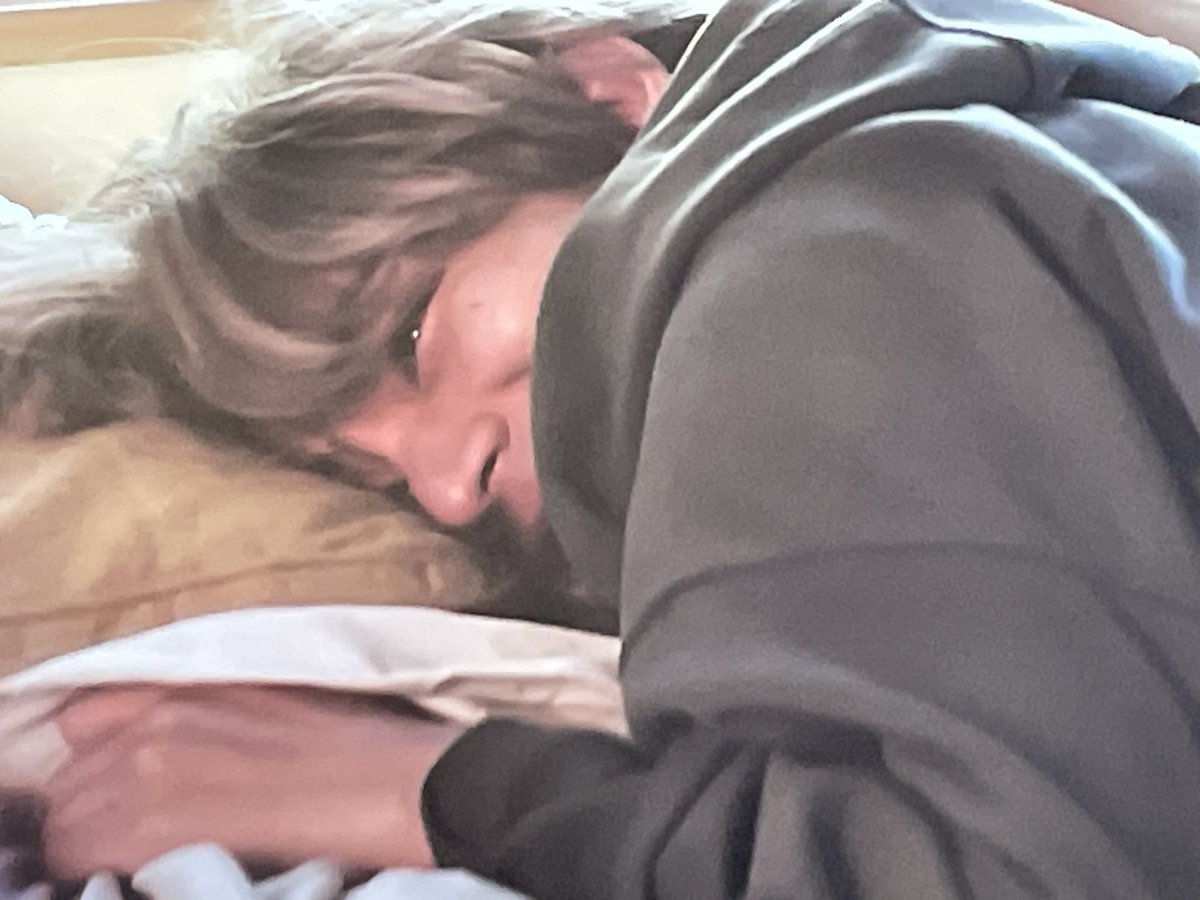 bokunakatenshi's tweet photo. 大好き😍
#BTSV
#kimtaehyung
#WELOVEYOUV
#rainys https://t.co/diFWGHell0