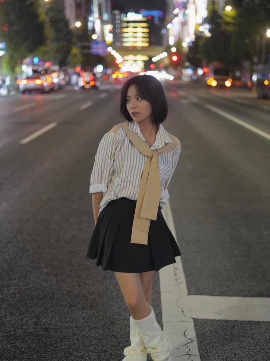 fashionjeketi's tweet photo. Azizi Asadel wore Striped Shirt with Faux Shawl Long Sleeve. #JKT48Fashion https://t.co/szD8ND3ytS