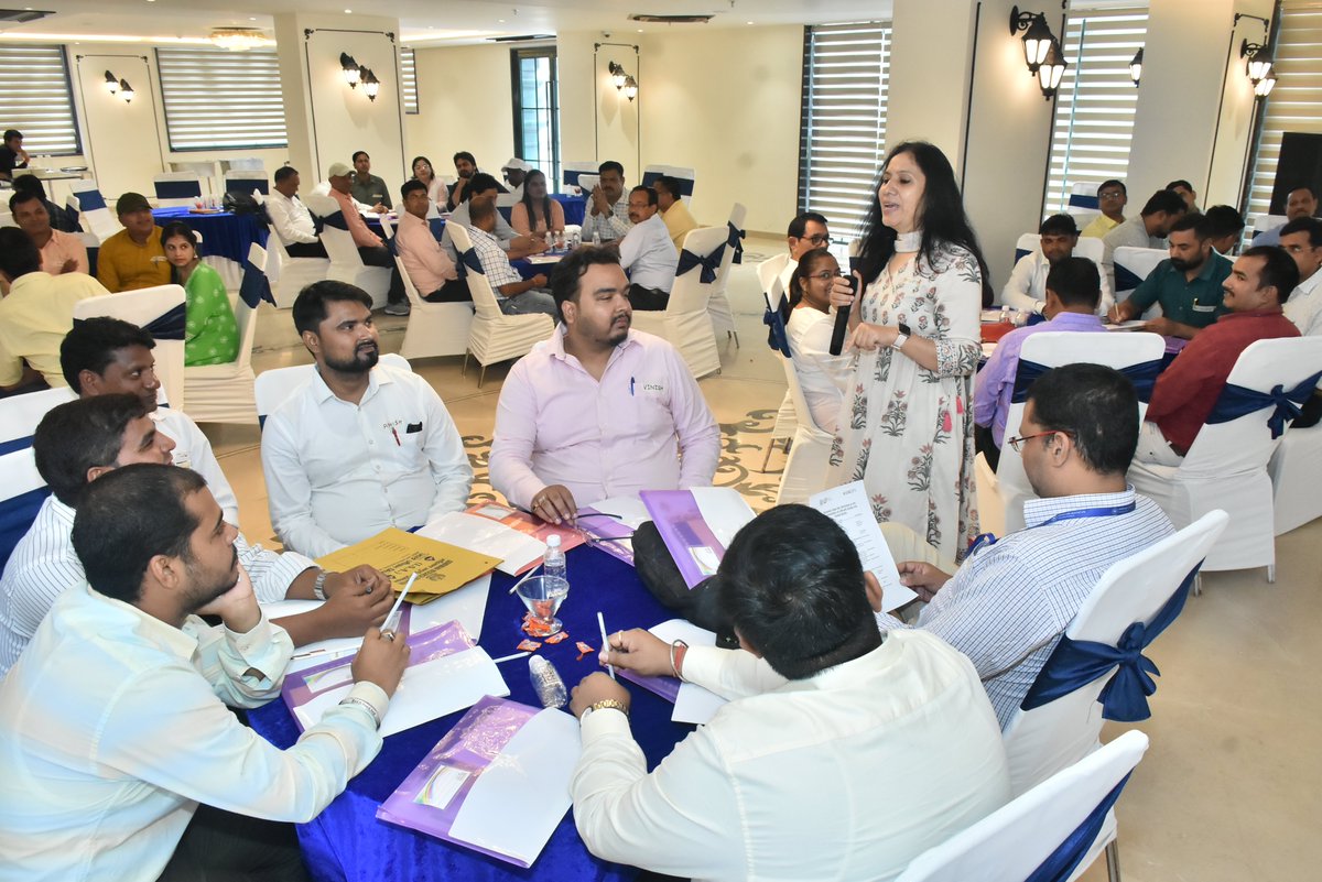 UNOPS_India's tweet photo. #stateralworkshop
Day 1: Group discussions on challenges and bottlenecks in the implementation of #JJM as well as innovations and good practices from their respective districts. @DenmarkinIndia @UNOPS @mahajan_vini @iamvikassheel @gssjodhpur @upswsm @jaljeevan_ https://t.co/S9oZo7KOzS