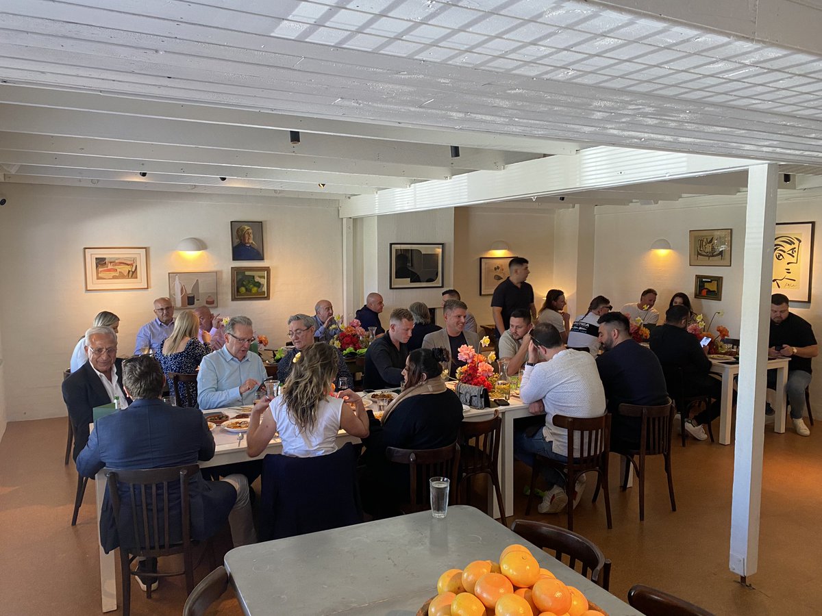 Haynsie75's tweet image. A great afternoon with some of our @tabcomau X customers and a huge thanks to Joe @PrideRacing for giving us the latest on his #EverestCarnival runners @racing_nsw #SydneySpring