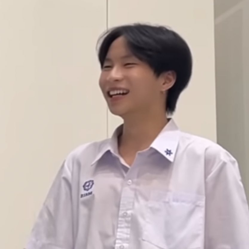 notyoursummer__'s tweet photo. ขอให้มีรอยยิ้มติดตัวเสมอเลยนะ เหมือนที่มีมาตลอด🌷🦮💗

#JUNGt https://t.co/RJooTUGyBW