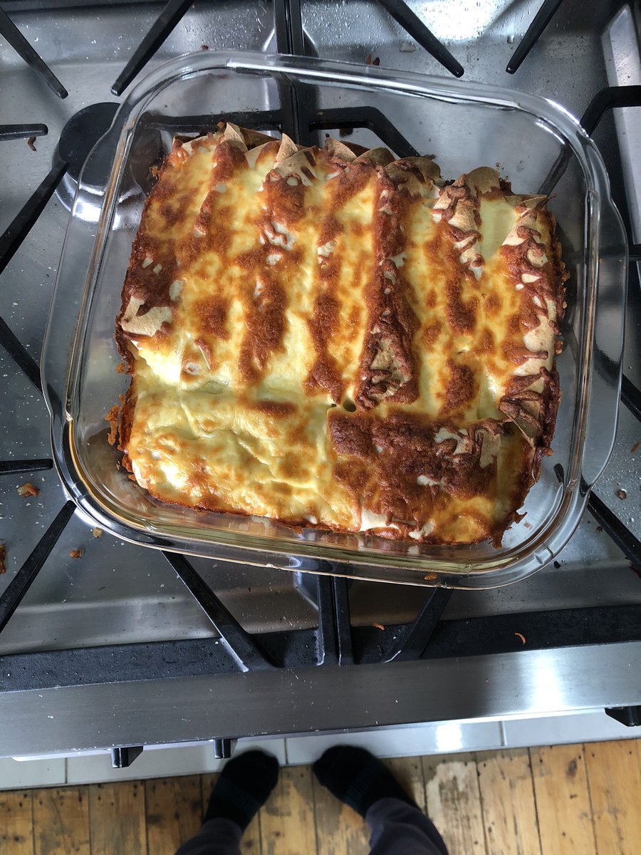 ShatteredAngel7's tweet photo. @JamesMarriottYT Beef enchiladas! https://t.co/rpVjSSiUUG