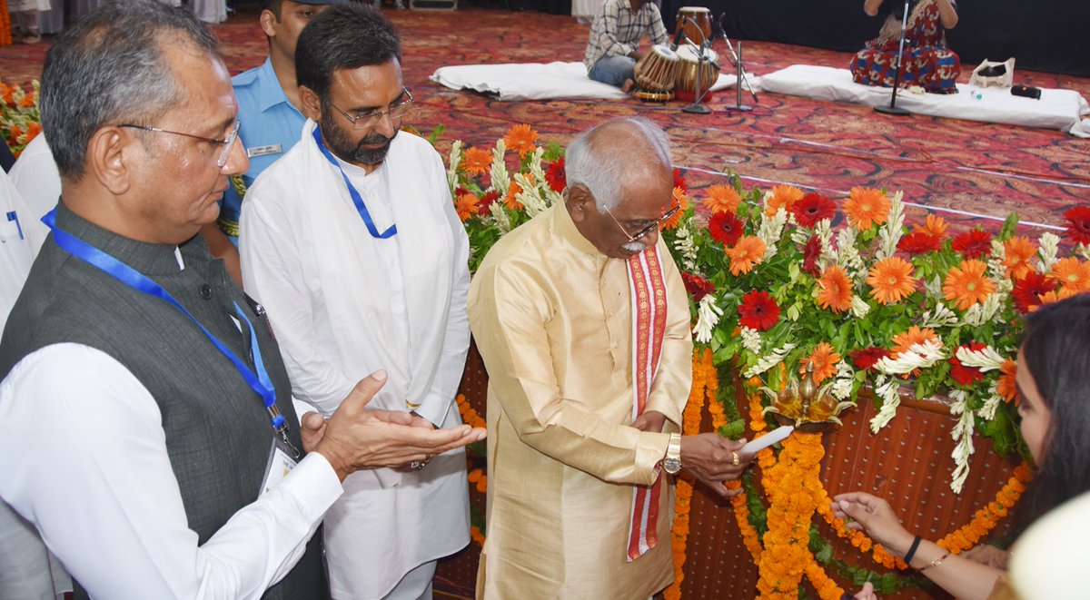 Dattatreya's tweet photo. Glad to have participated as Chief Guest at Tekdi -Samvad program organized by Varitra Foundation in collaboration with Women and Child Development Department at Dr  Mangalsen Auditorium in Karnal on Thursday.

For the progress of society and nation, it is necessary for our women to be educated. There should be no discrimination in providing quality education to them. When a woman is educated, two families are educated.