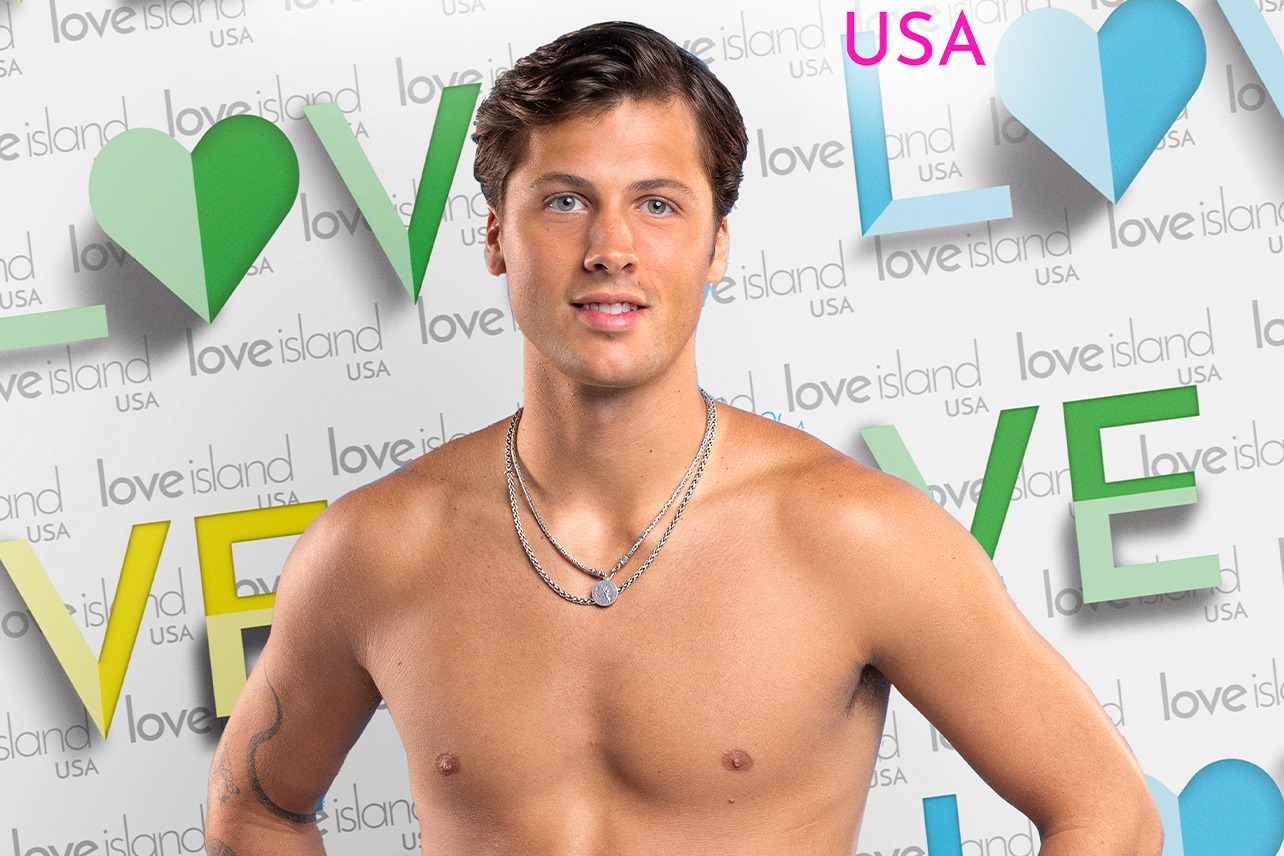 Decider on X: Rob Rausch went from charming snakes to girls with  awkwardness as his secret weapon on LoveIslandUSA t.comZesDYUWiL  t.coSAdLny510b  X