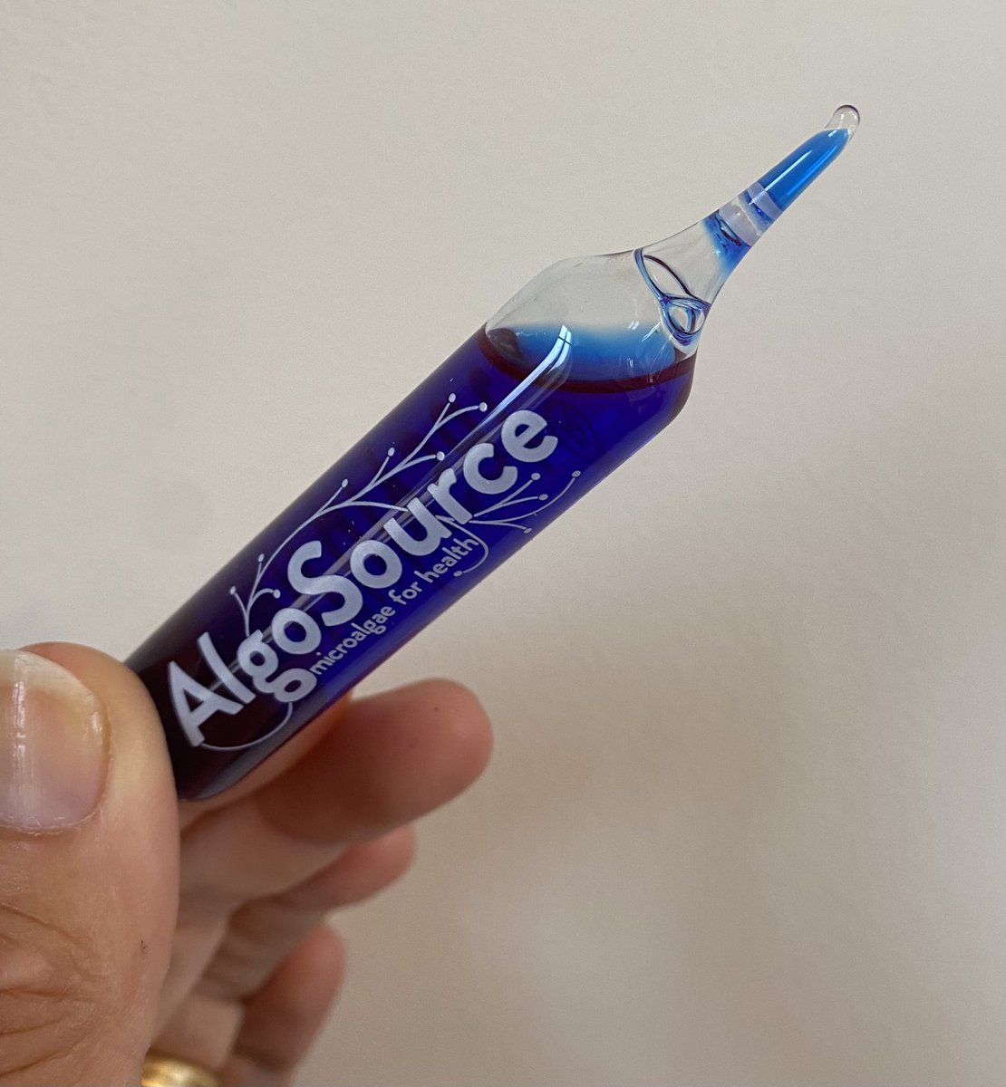 Sabine Roux de Bezieux (@sbezieux) on Twitter photo Naturel ou pas ce bleu ? C’est la couleur de la #spiruline une micro algue bleue. Passionnante visite d’<a href="/algosource/">ALGOSOURCE</a> qui produit ces ampoules anti stress. La révolution des algues est en marche ! <a href="/Doumeizel/">Vincent Doumeizel</a> <a href="/PoleMerBA/">Pôle Mer Bretagne Atlantique</a> <a href="/Ifremer_fr/">Ifremer 🌊</a> <a href="/FondationMer/">Fondation de la Mer</a> Naturel ou pas ce bleu ? C’est la couleur de la #spiruline une micro algue bleue. Passionnante visite d’<a href="/algosource/">ALGOSOURCE</a> qui produit ces ampoules anti stress. La révolution des algues est en marche ! <a href="/Doumeizel/">Vincent Doumeizel</a> <a href="/PoleMerBA/">Pôle Mer Bretagne Atlantique</a> <a href="/Ifremer_fr/">Ifremer 🌊</a> <a href="/FondationMer/">Fondation de la Mer</a>