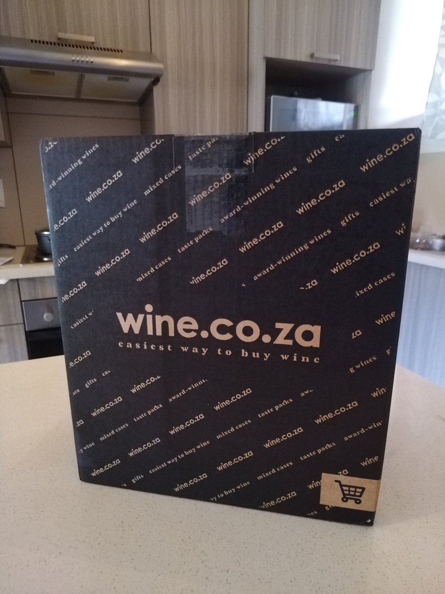 WinewithLebo's tweet photo. Morning deliveries in the life of a wine lover & content creator. I can't wait to unbox this. β€οΈππ· https://t.co/OsZJg6d2Th
