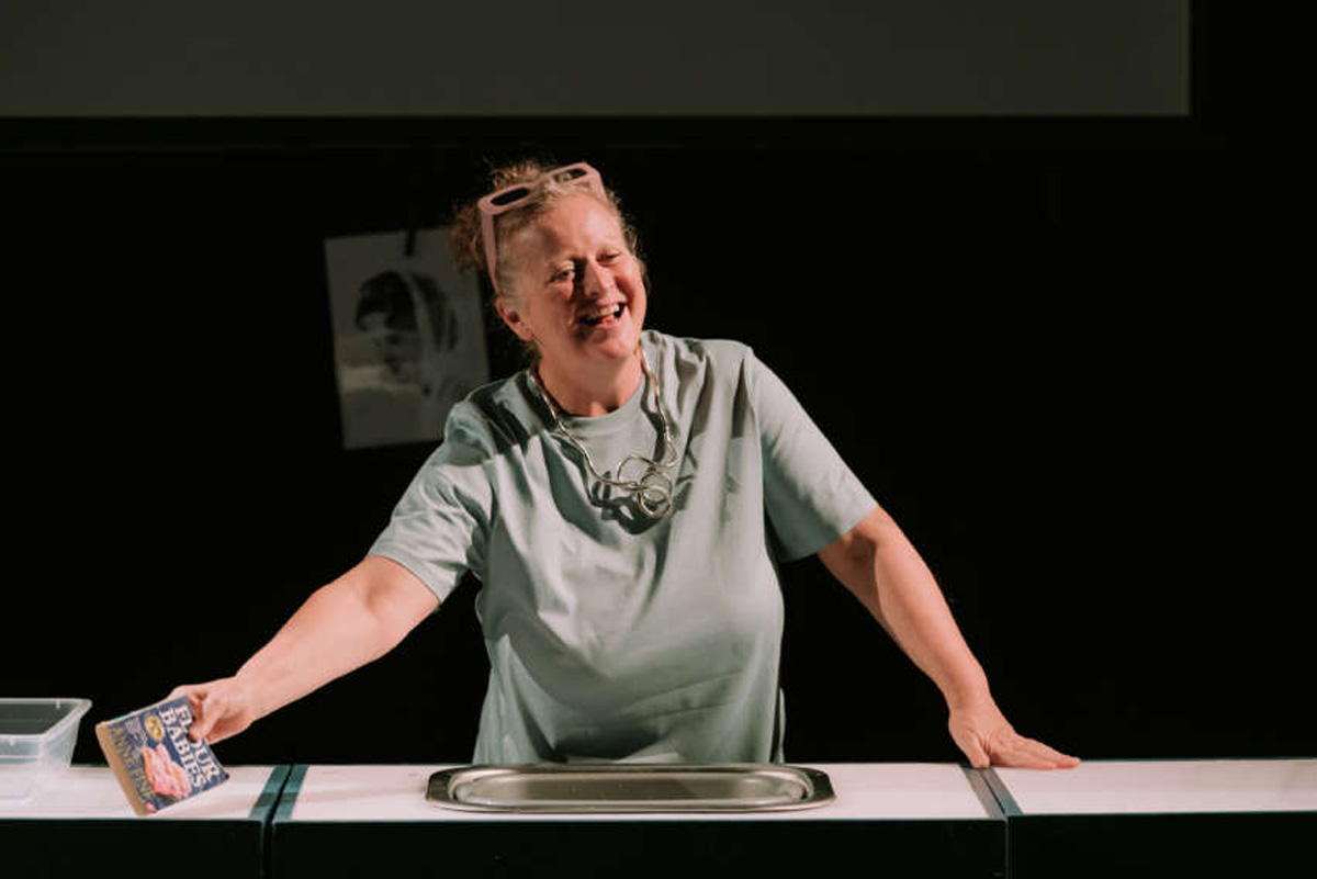 British_Theatre's tweet photo. REVIEW: Self Raising, Pleasance Dome, Edinburgh Fringe ✭✭✭✭✭ https://t.co/GfW9n5ieA5 @edfringe @ThePleasance @theatriolo @sohotheatre @graeae #edfringe #theatre #theatrereviews https://t.co/Pb3NFS00XX