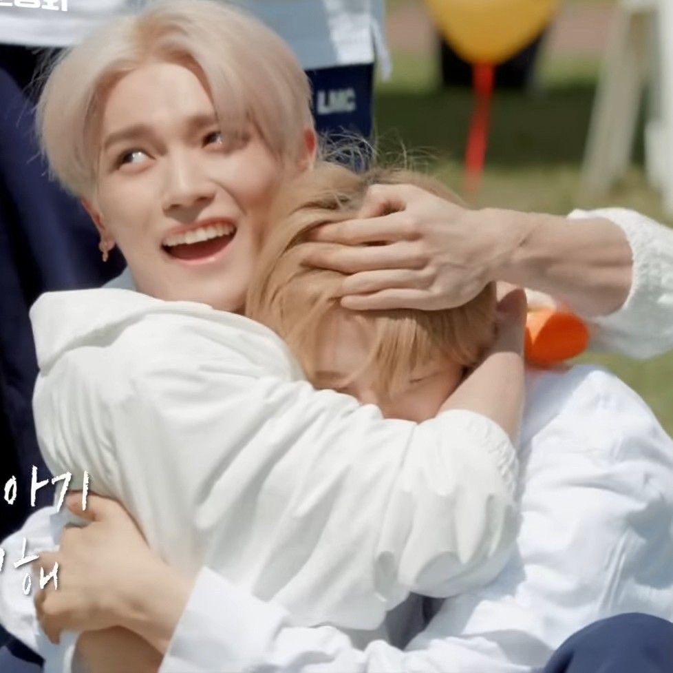 panctanton's tweet photo. that’s his babie :(( https://t.co/cKExn1bNUe