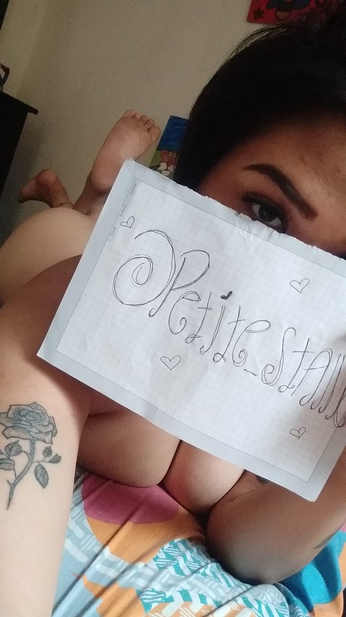 Sony_Corleone2's tweet photo. Noche de estreno ❌❌❌ ella es @miacortes24 🦊  linda mujercita con fotos ricas para ti 🔞 visita su perfil y siguela, 💦contactala para mas información de su❣️ contenido te dejo una probadita de @miacortes24 💓🦊 RT y follows porfa 👌😊 https://t.co/Zx97KA1e0V