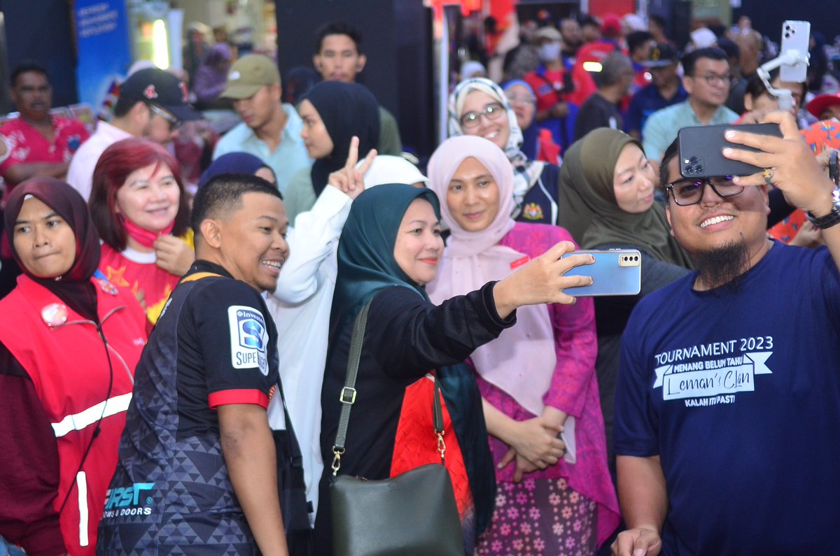anfaalsaari's tweet photo. 10 Ogos 2023 - Meet and Greet DUN Taman Templer bersama Nurul Izzah Anwar. 

#Anfaal4Templer 
#KitaSelangor 
#ArusMerahKuning 
#PerpaduanSelangor 
#MalaysiaMADANI 
#PerpaduanREADY 
#RahmahUntukTempler https://t.co/WEwvTvMsUB