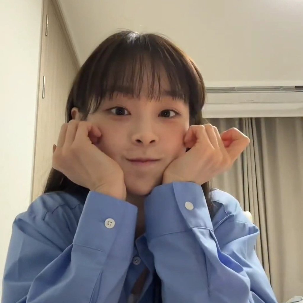 chuu pics (@_chuulq_) on Twitter photo 