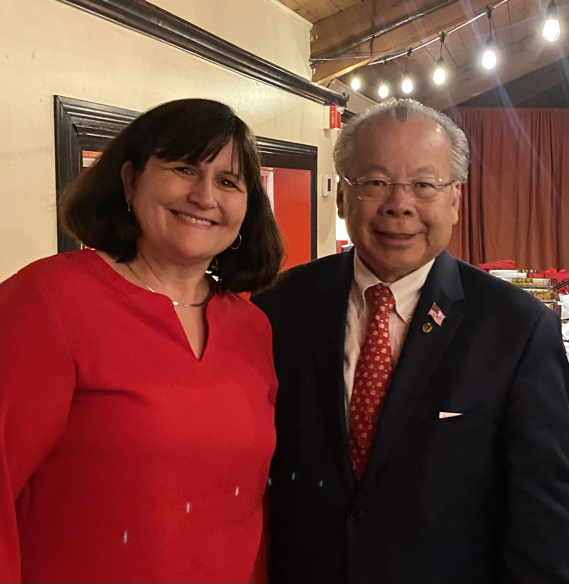 Amy Carnevale tweet media