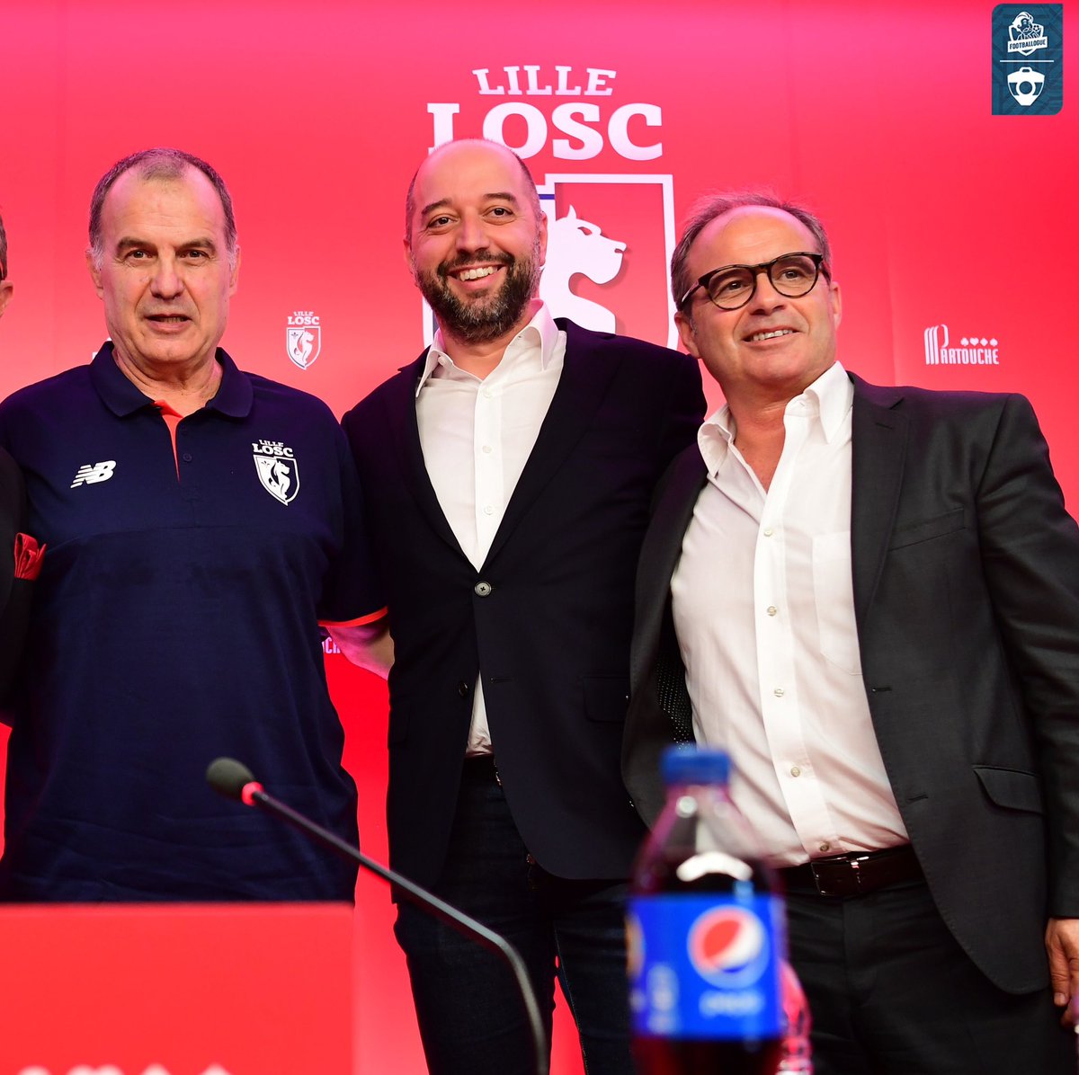 Footballogue's tweet photo. Quand Marcelo Bielsa dézinguait Luis Campos qu’il avait connu à Lille 😰

« Luis Campos n'a jamais voulu m'aider. C'était impossible de parler football avec lui. Lui, ce qui l'intéressait, c'était seulement la partie commerciale, les transferts, les commissions, les agents, les pourcentages... Le foot, ça ne l'intéressait pas. »

(L’Equipe)