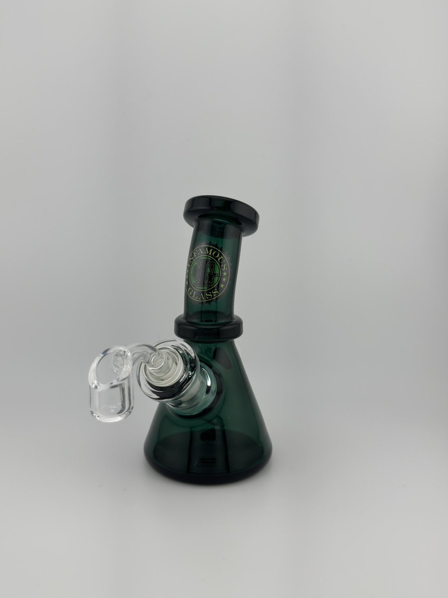 InfamousGlass's tweet photo. Little guy 10mm #infamousglass #boroglass #LosAngeles #Hawaii #NYC https://t.co/00jPK1P79E