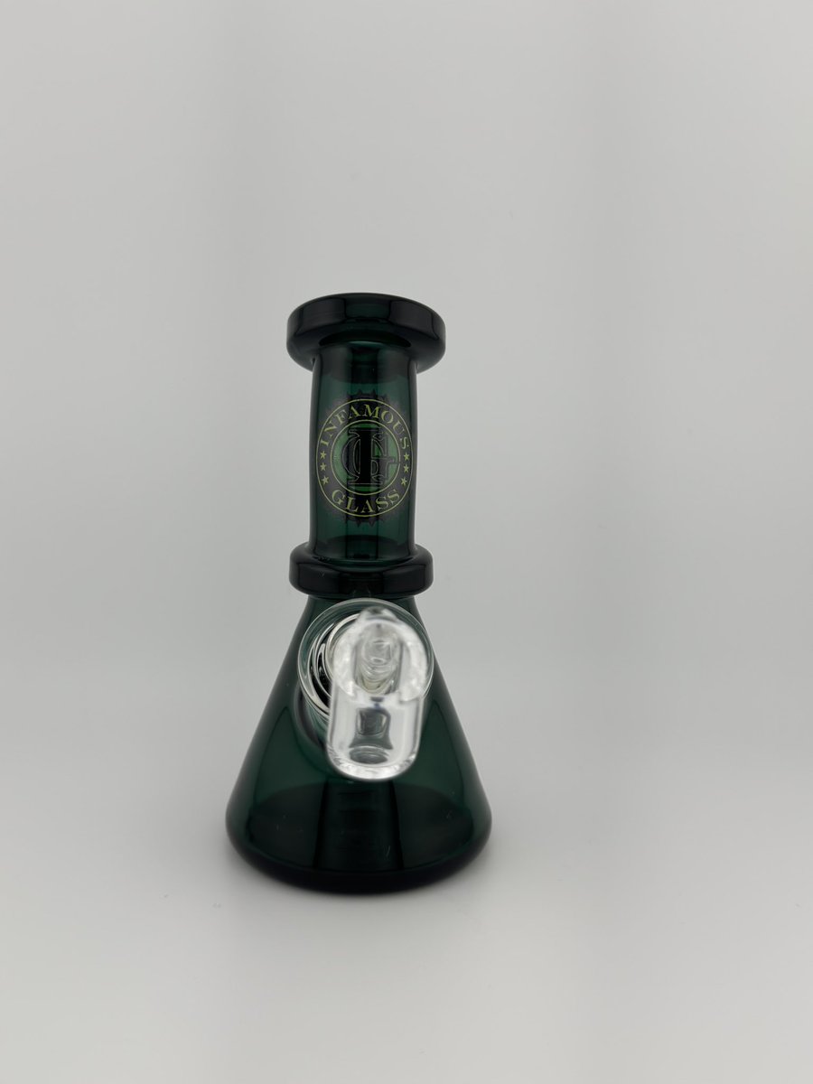 InfamousGlass's tweet photo. Little guy 10mm #infamousglass #boroglass #LosAngeles #Hawaii #NYC https://t.co/00jPK1P79E