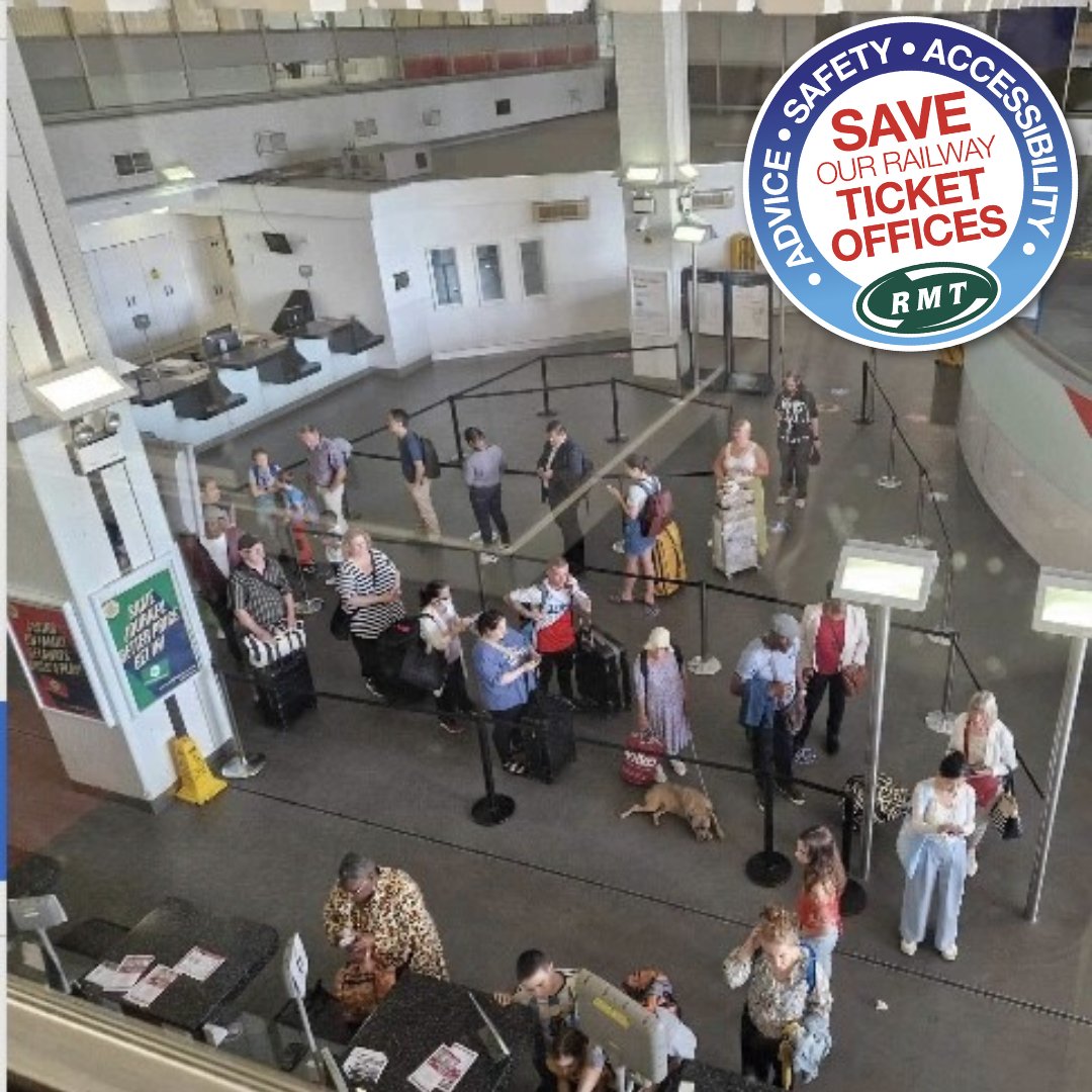 When the train operators tell you that nobody uses ticket offices any more, they clearly forgot to send passengers the memo!
An aerial view of the ticket office at Euston this morning.
#SaveTicketOffices