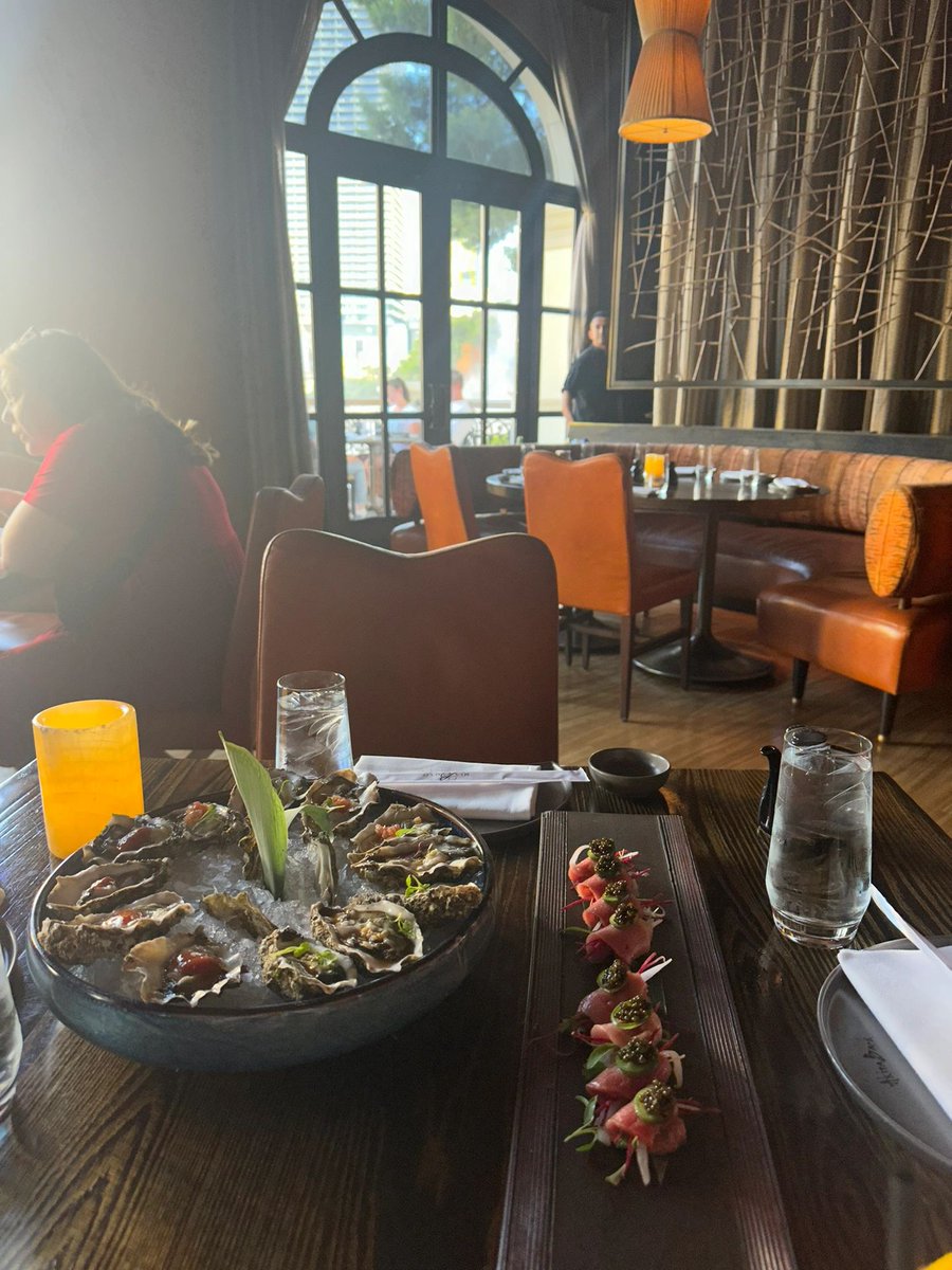 友人との夕食を楽しんでいます👐
リラックスしてくださいませんか。😋