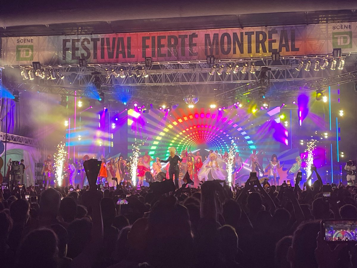 presented a lil research at #IASR2023 &amp; had the best time <a href="/FierteMTLPride/">Fierté MTL Pride</a> 🌈