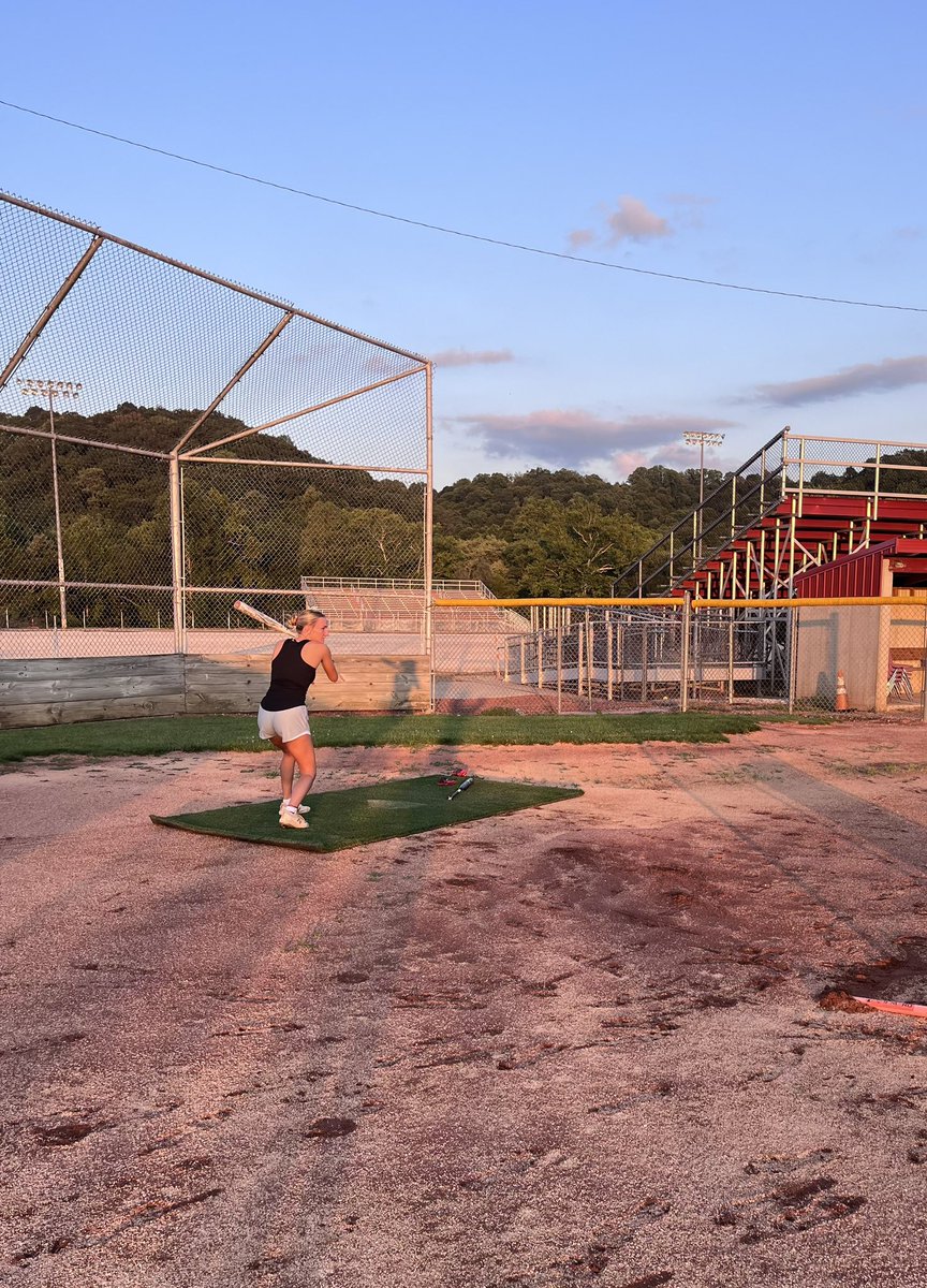 hannah brown tweet media