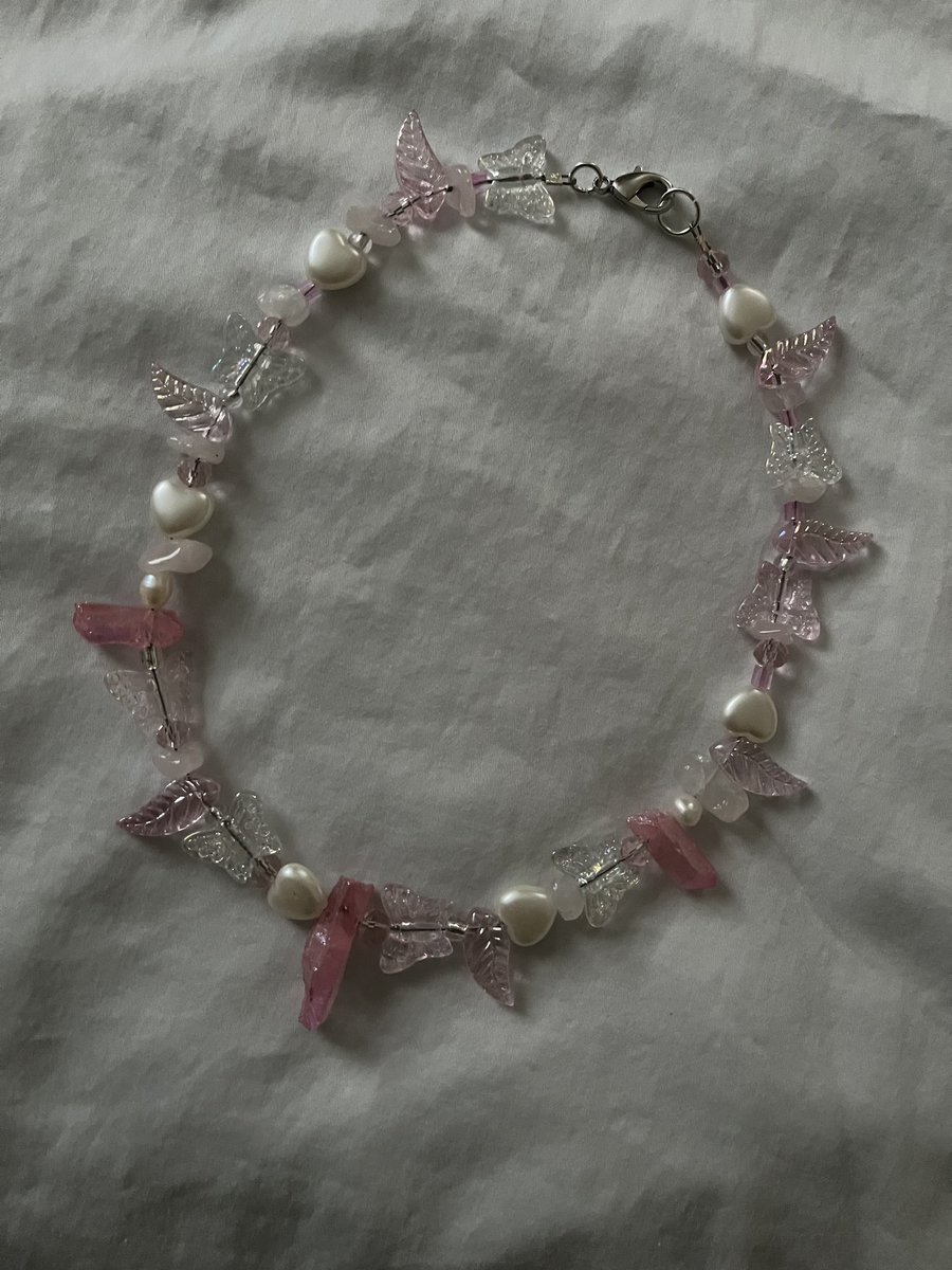 check out the ‘hi barbie’ necklace that i made 🥺 claudiascrystalsus.etsy.com 🩷