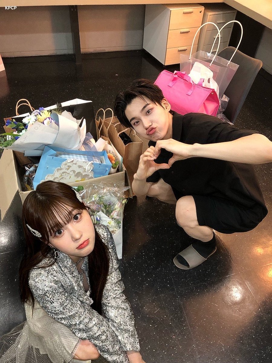 kupingcaplang's tweet photo. 😚😚😚😚😚 #hanceyun https://t.co/eoDMddnBOM
