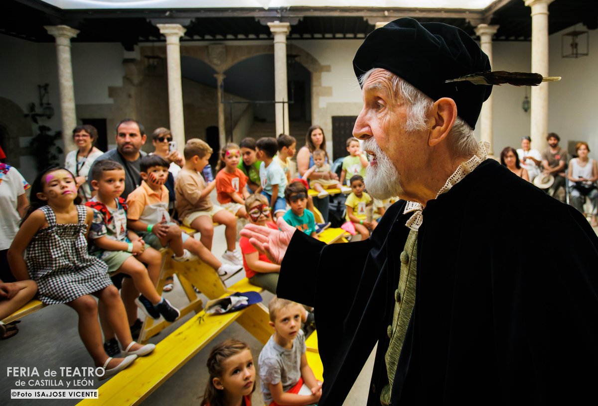 #29FeriadeTeatro tweet media