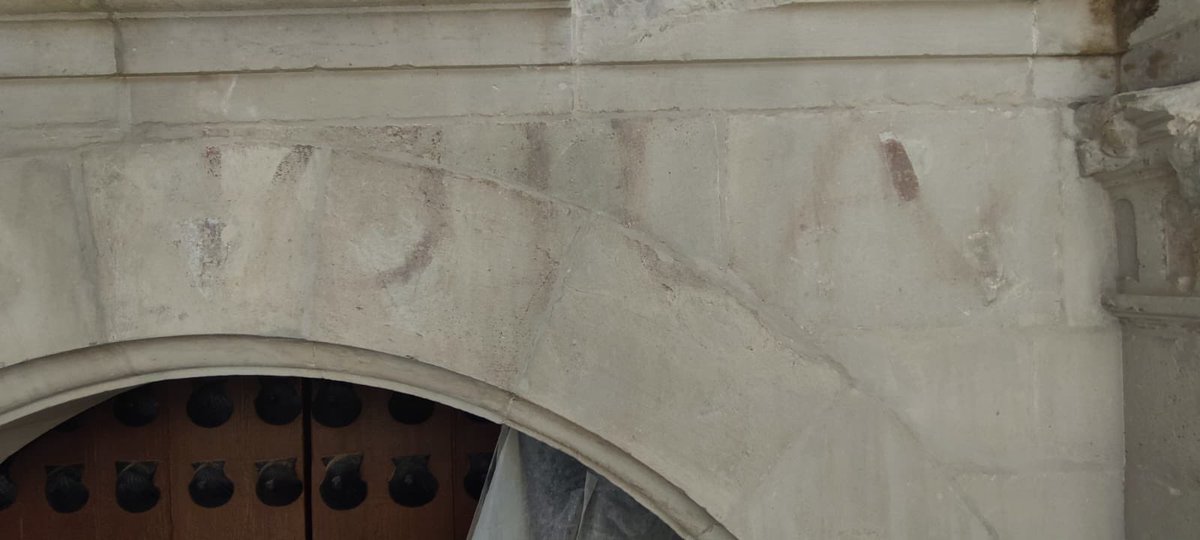 FundacionCRJ's tweet photo. Continúa la fase de restauración 🤲de la portada del Monasterio de las Madres Dominicas de #Torredonjimeno, ⛪️obra del siglo XVI, y que están ejecutando Isabel Alba. Conservación-Restauración de Bienes Culturales. y Natividad Poza. 🔝

#arte #cultura #patrimonio #Jaén https://t.co/ifJ6kq7VJ2