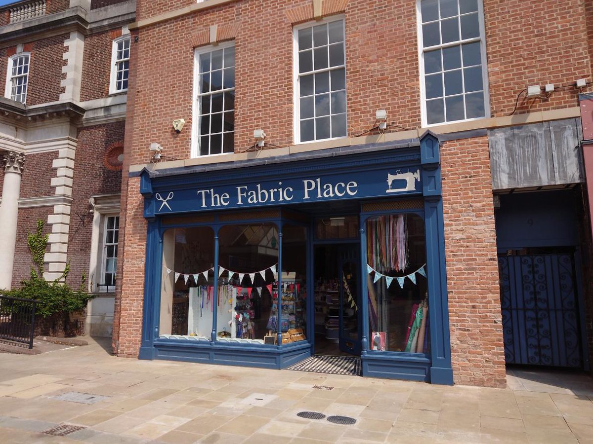 lathamstweet's tweet image. Pleased to see a new tenant in our recently completed shopfront scheme in Gainsborough town centre.

west-lindsey.gov.uk/council-news/2…

#heritage #architect #shopfront #architecture @gainsheritage @HeritageFundUK @WestLindseyDC #Gainsborough #retail #craftsmanship #shopwindow