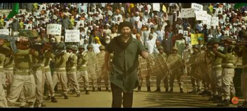ViralNewly's tweet photo. When sunny deol shouts whole theater erupts never seen this craze 🔥📷 #SunnyDeol #Gadar2KaAsliReview https://t.co/LYAyMU99a2