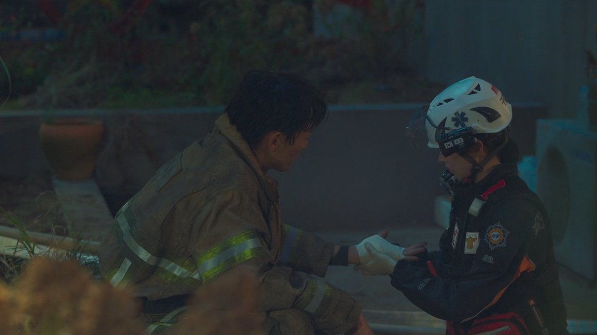 iconickdramas's tweet photo. Finished watching the first 2 episodes of #TheFirstResponder2 and I REALLY MISSED WATCHING THIS DRAMA!
I love how this season is even more intense, and we get to witness the amazing teamwork among the police, firefighters, and forensic department! https://t.co/ThNymn9I2J