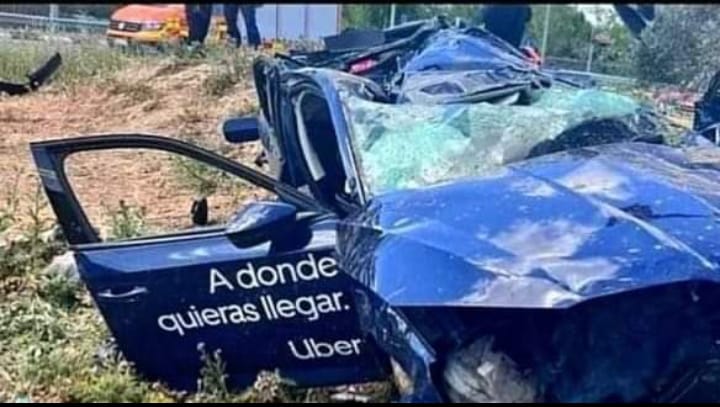 taxiyellowblack's tweet photo. Por la alta siniestralidad de los Conductores de #Uber #Cabify no nos quieren asegurar a un precio razonable, nos meten a todos los taxistas en el mismo saco, a mí me piden 1700€ 😡 después de estar pagando 1200€  @SegurosMarina #Seguros #Denuncia @FACUA @consumidores #Taxi https://t.co/6Uin6Q0VaN