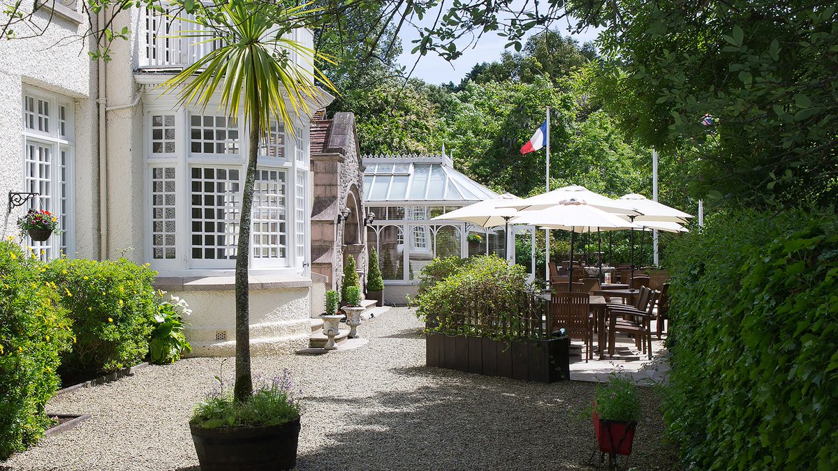 Jersey Getaway 🏖️
5nts from £609pp (by air) or £649pp (by sea)

📆 11 Aug-30 Sep 23
✈️ Gatwick or Luton 
⛴️Poole with standard car
🏨 4🌟 Chateau La Chaire
🍳Breakfast

Shorthaul@premierholidays.co.uk 
#WeAreABTAMembers