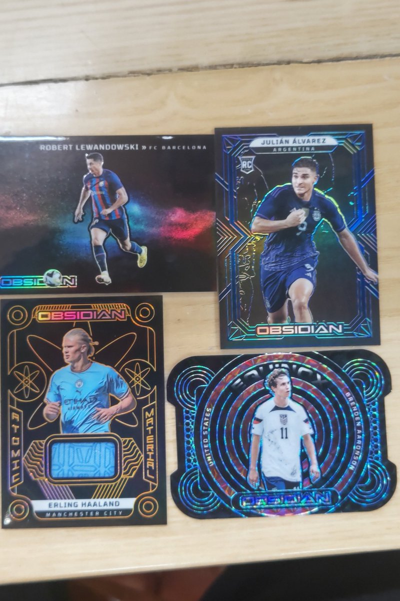 cardmaximum's tweet photo. #obsidian #mbappe #aimar #gullit #francescoli 

評判よりは1/1も出てrcの/20も出てるので悪いとは思いませんでした🙏 https://t.co/SWWlTVZZ3b