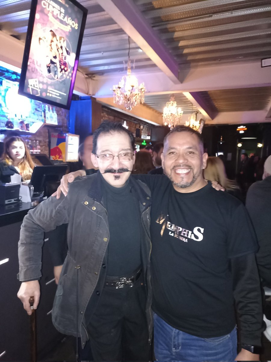 _Angelotti_'s tweet photo. Después de 16 años
Simplemente #MemphisLaBlusera
Lleno total , Noche de Blues y mucha energía. https://t.co/IRbqxEia5N