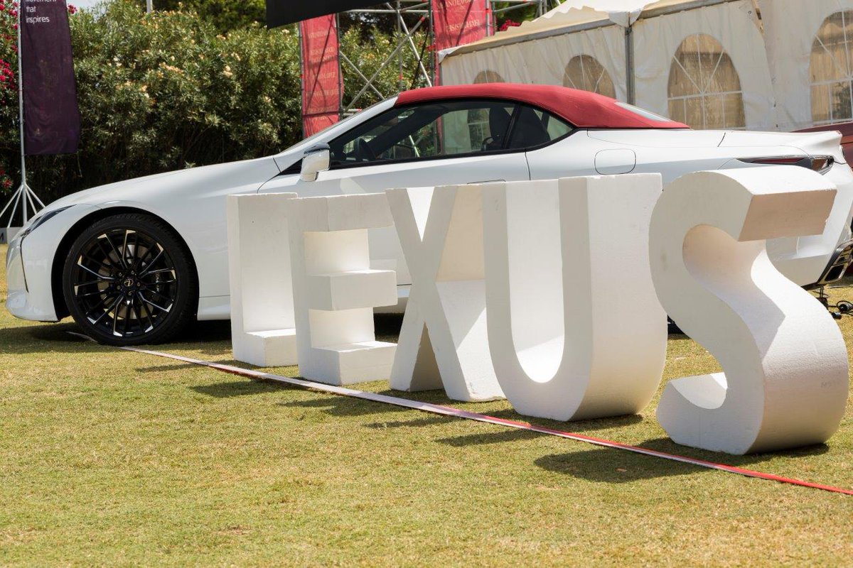 Lexus España tweet media