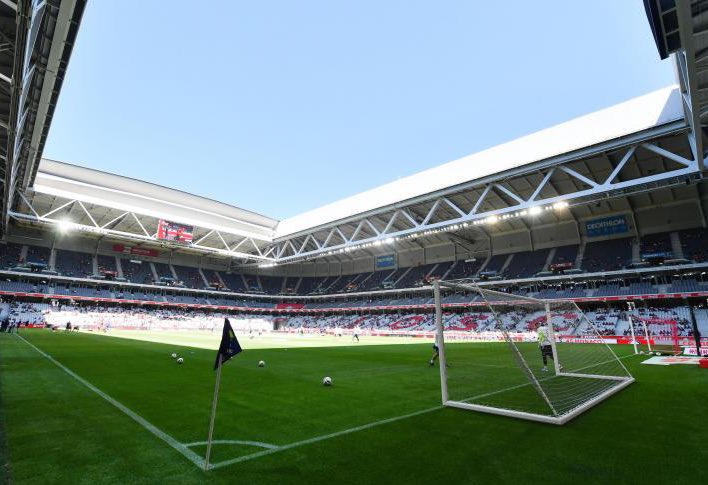 ActuL1_'s tweet photo. 🚨 OFFICIEL ! Le Stade Pierre-Mauroy sera MODÉLISÉ sur EA FC24 ! 🤩🏟️ https://t.co/miavgMHgME