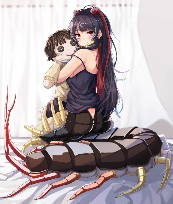 寝起きのムカデちゃん