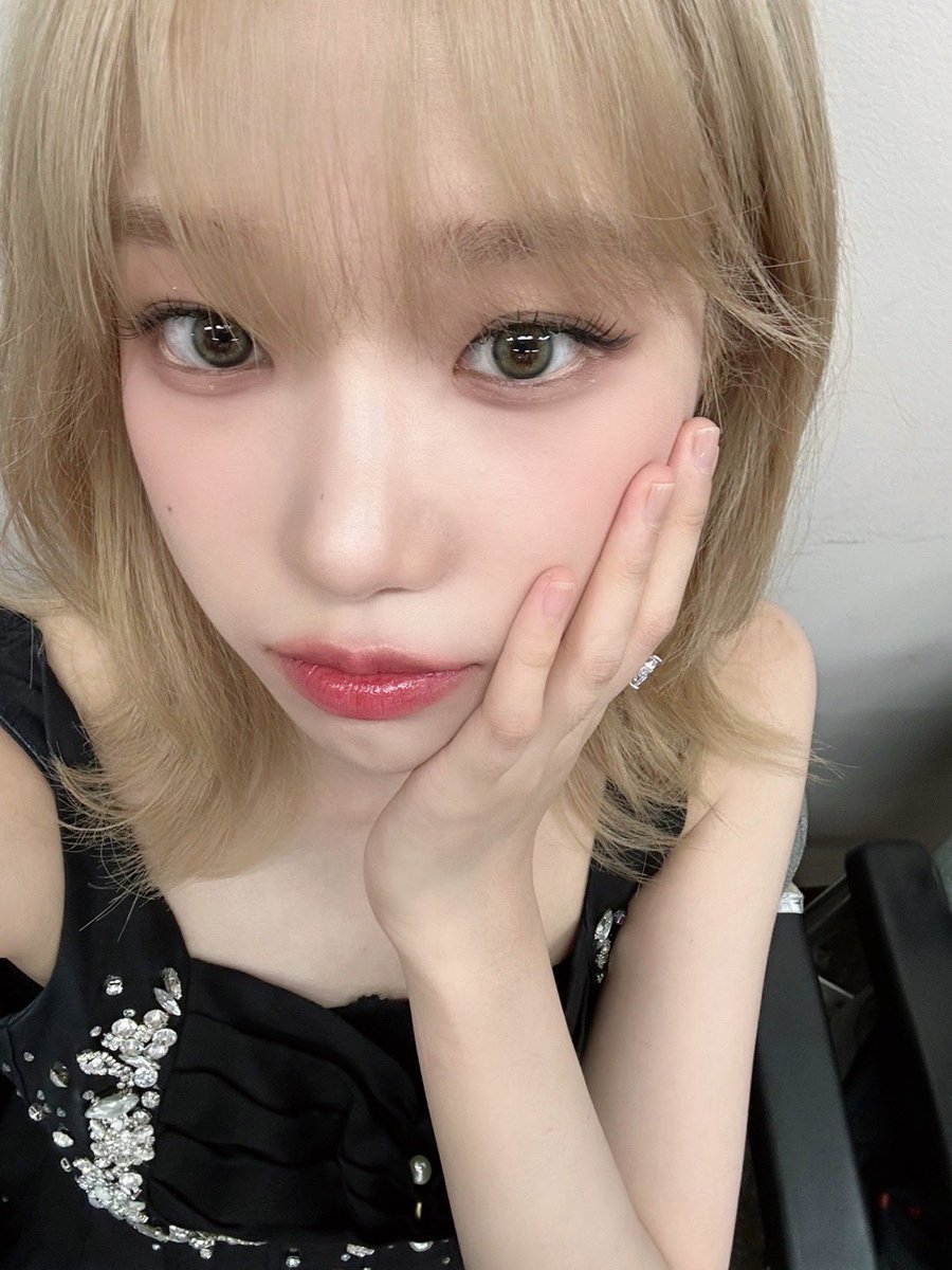 JOYURI_offcl's tweet photo. [#유리스팟] 2023.08.11 2023 새만금 세계스카우트잼버리 K-POP SUPER LIVE🎶

#조유리 #JOYURI #チョユリ
#조유리_TAXI
#조유리_TAXI_타고_직진🚕 https://t.co/AZgUZW4GJ0